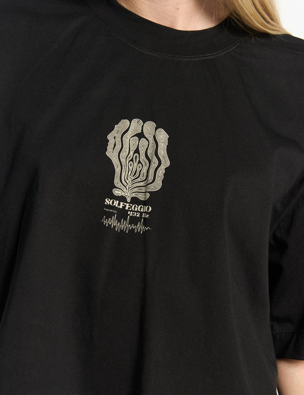 Camiseta Oversize Solfeggio  negro Mujer