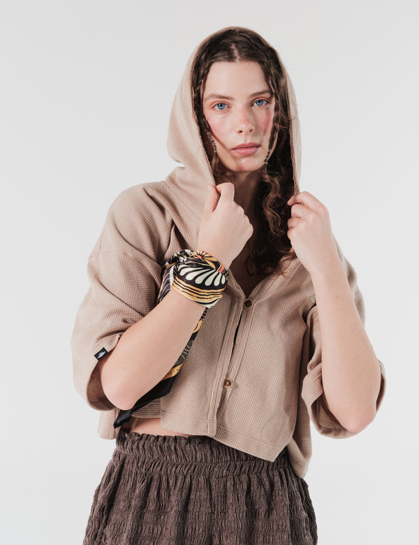 Camisa Oversize Con Capucha Pulso Kaky Mujer