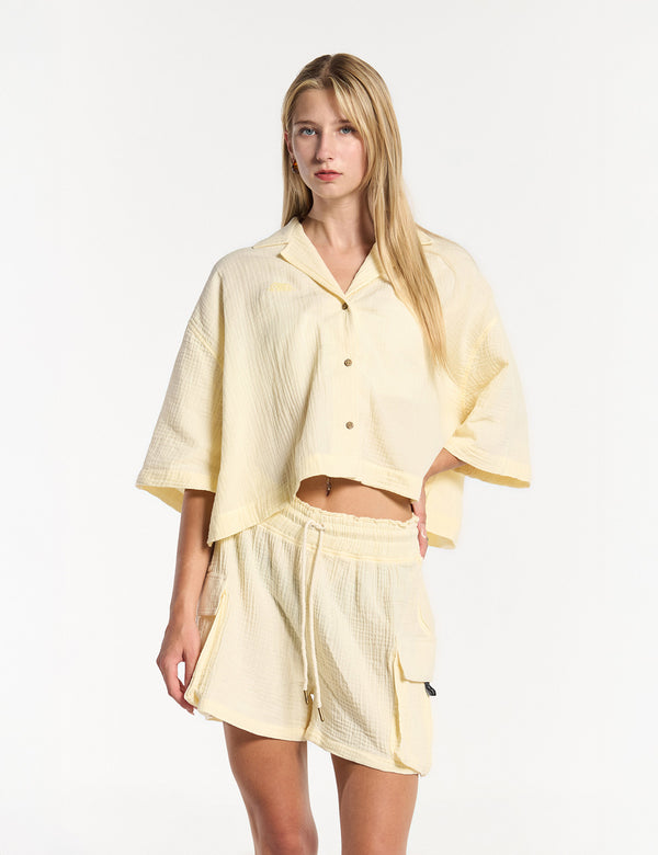 Camisa Cuello Sport manga corta Sun amarillo pastel Mujer
