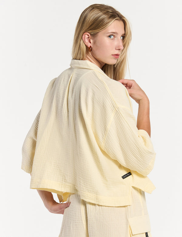 Camisa Cuello Sport manga corta Sun amarillo pastel Mujer