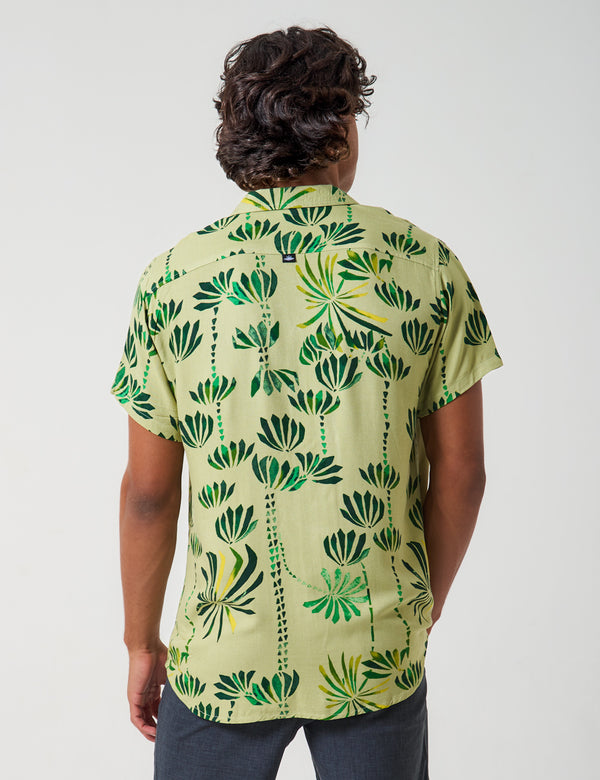 Camisa Cuello Sport manga corta Acre verde Hombre
