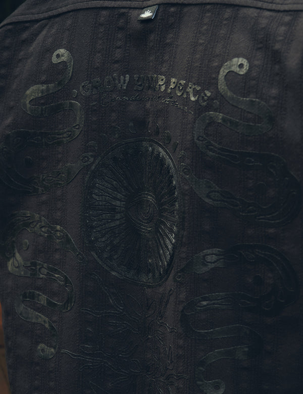 Camisa Regular Fit cuidadores del alma negro Hombre