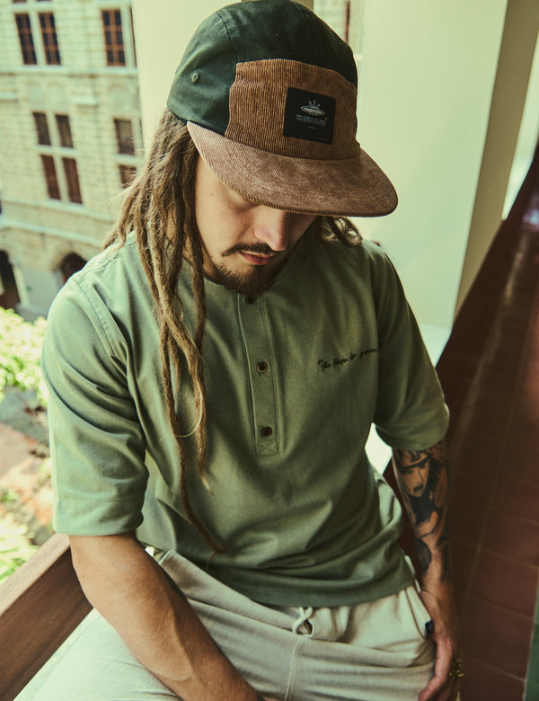 Camiseta Cuello Sport manga corta  Mineral  verde Hombre