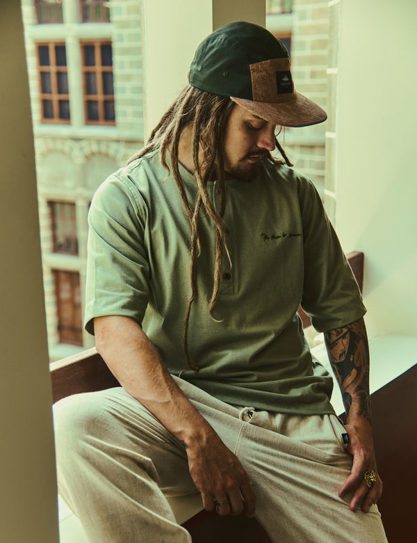 Camiseta Cuello Sport manga corta  Mineral  verde Hombre