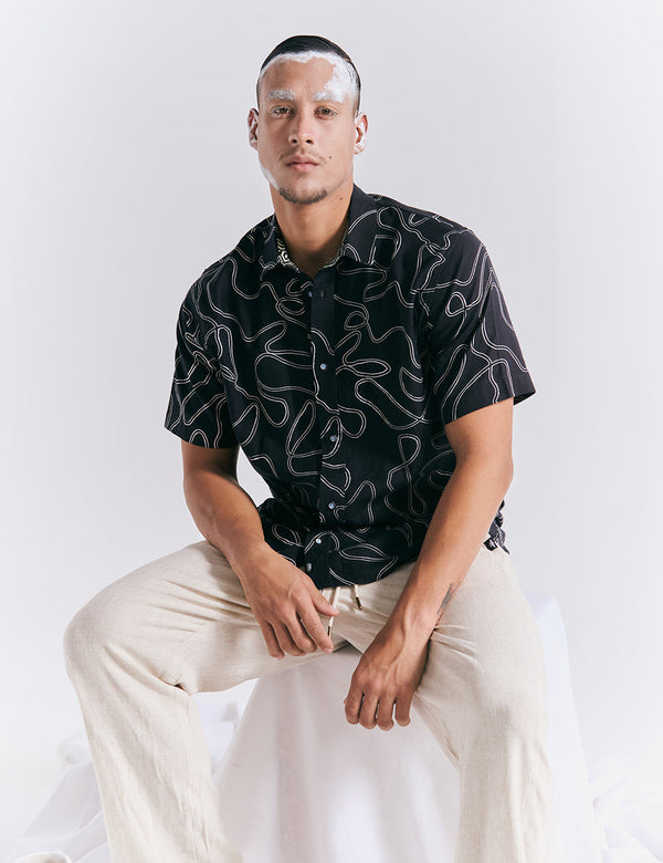  FOU Tienda  foutienda.myshopify.com camisa-regular-fit-born-negro-hombre      