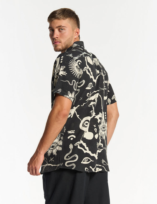 Camisa Regular Fit Chacras  negro + crudo Hombre