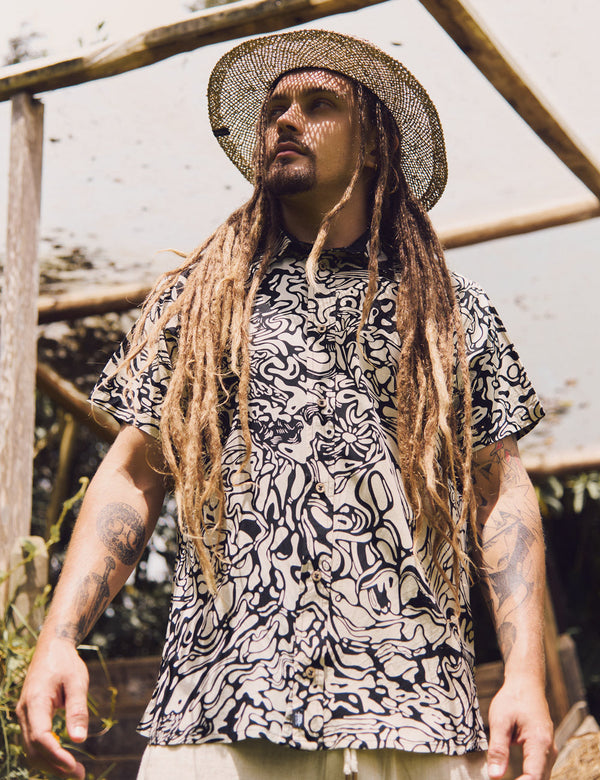  FOU Tienda  foutienda.myshopify.com camisa-regular-fit-pareidolia-negro-crudo-hombre      