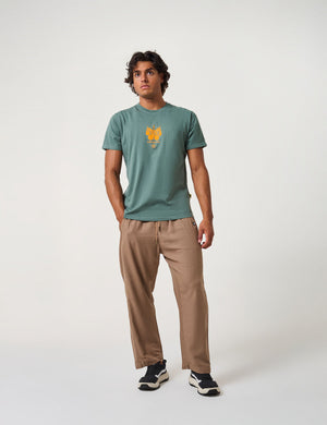  Fou Camiseta Regular fit Unisex foutienda.myshopify.com camiseta-regular-fit-littler-wing-verde-pino-unisex      