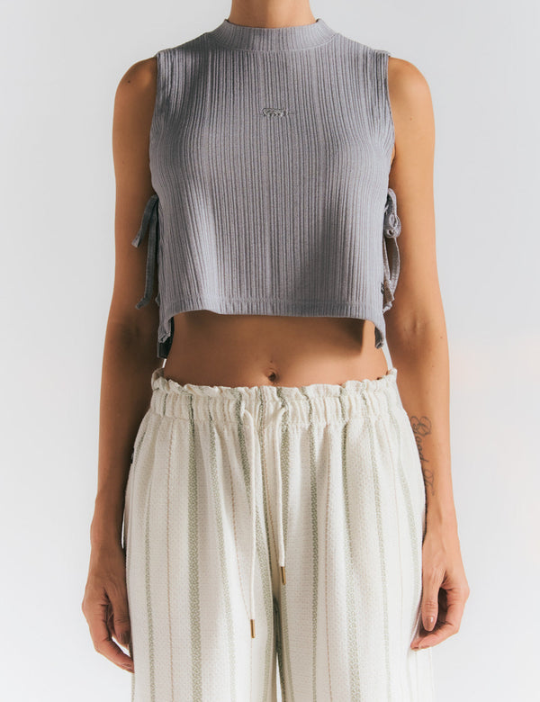 Crop Top Abertura Lateral GEO Gris Mujer