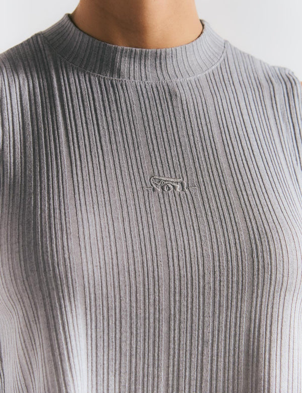  Fou  foutienda.myshopify.com crop-top-abertura-lateral-geo-gris-mujer      