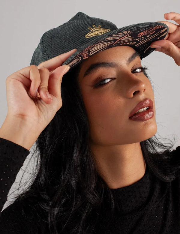 Melted Hat Ovni Verde pino Unisex