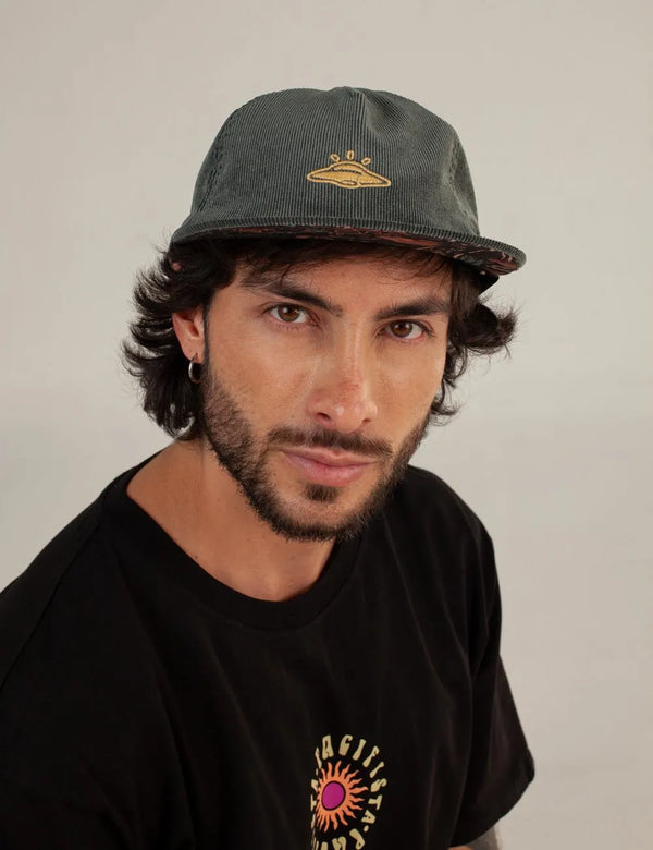 Melted Hat Ovni Verde pino Unisex