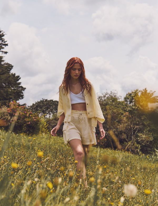 Short Cargo Sun amarillo pastel Mujer