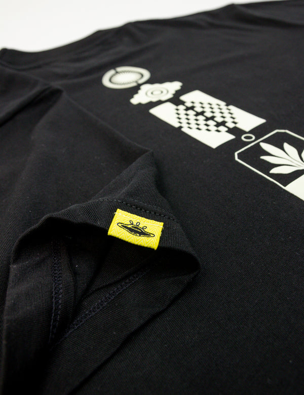 Camiseta regular fit Totem negro hombre