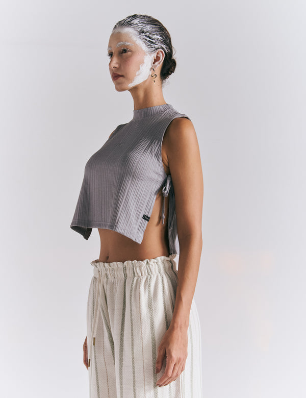 Crop Top Abertura Lateral GEO Gris Mujer