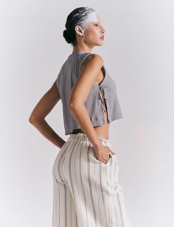 Crop Top Abertura Lateral GEO Gris Mujer