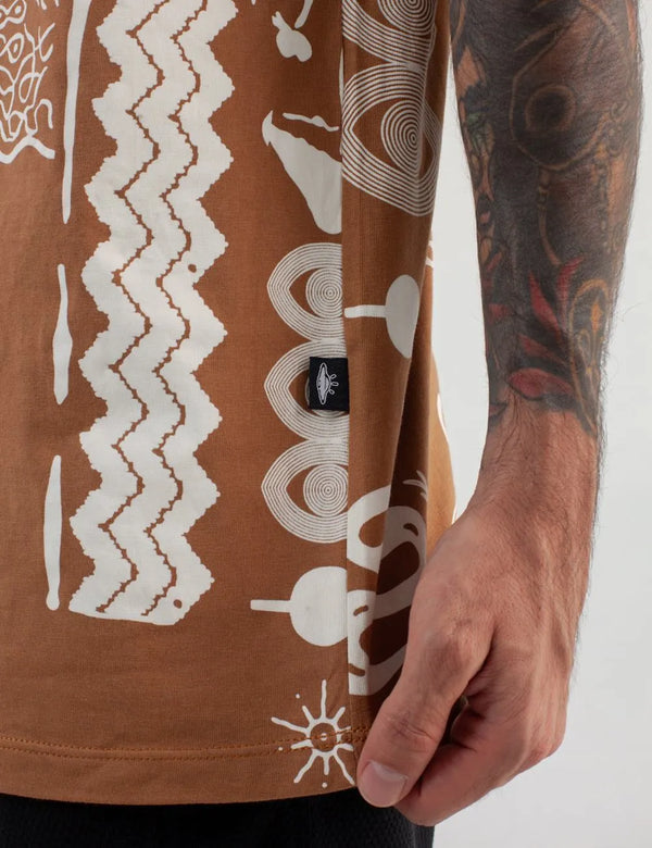 Camiseta Oversize Vurú tabaco para Hombre