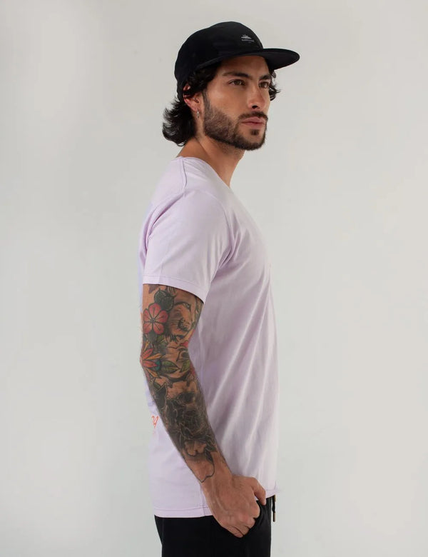 Camiseta Regular Fit Alma Playera lila Unisex