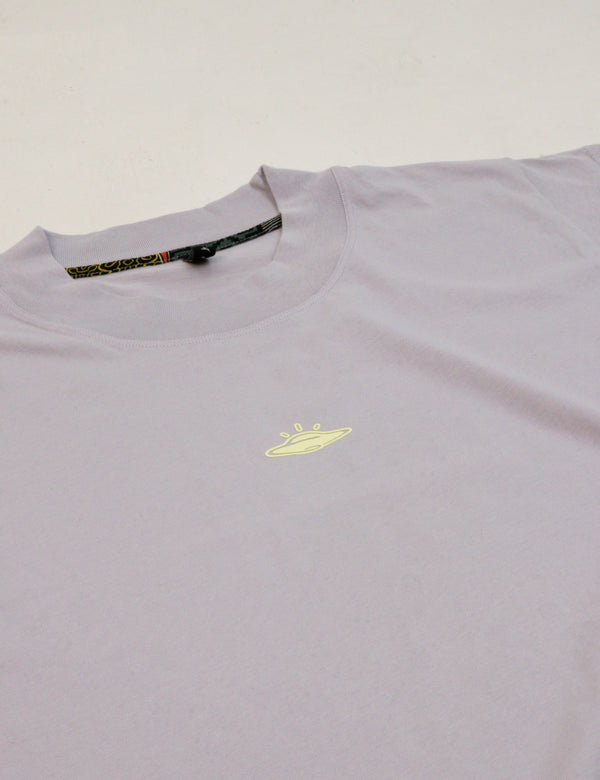 Camiseta holgada casco ovni lila mujer