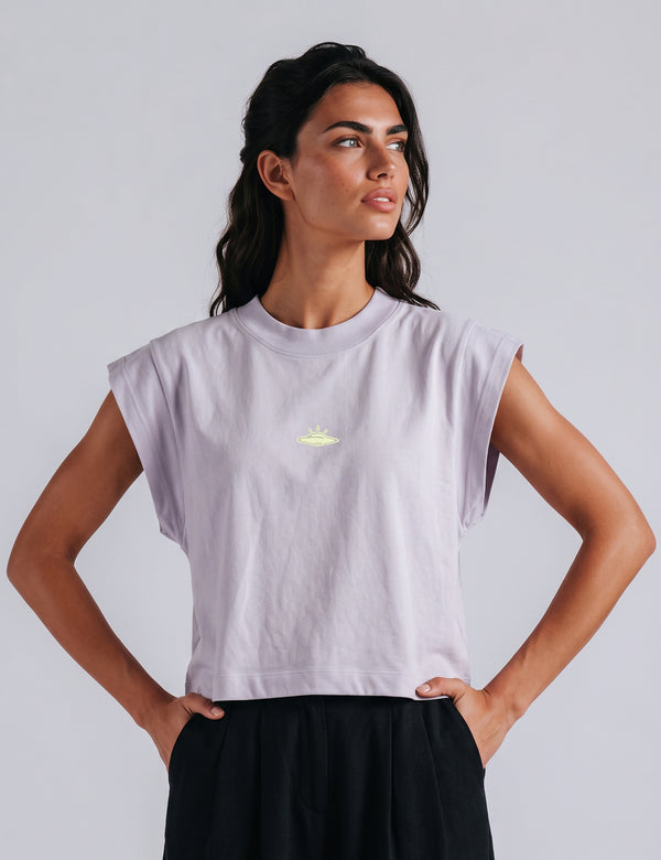 Camiseta holgada casco ovni lila mujer
