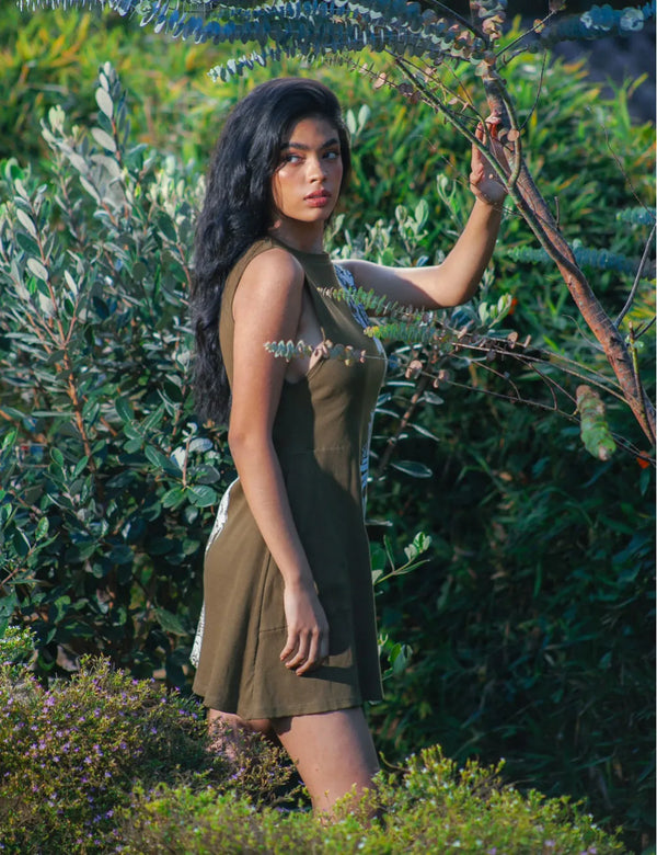 Vestido Corto cuello Alto Bioma verde militar Mujer